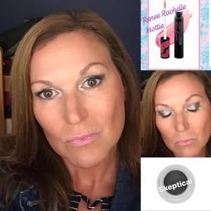 Meet your Posher, Kelli